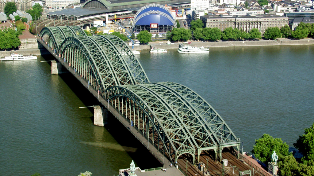 Ảnh: Cầu Hohenzollern